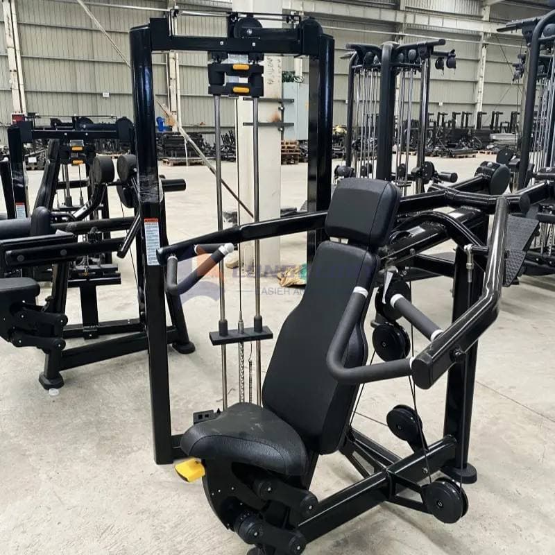 Hoe kies je een schouderlifttrainer? Hoe het te gebruiken? Op welke spieren richt het zich?